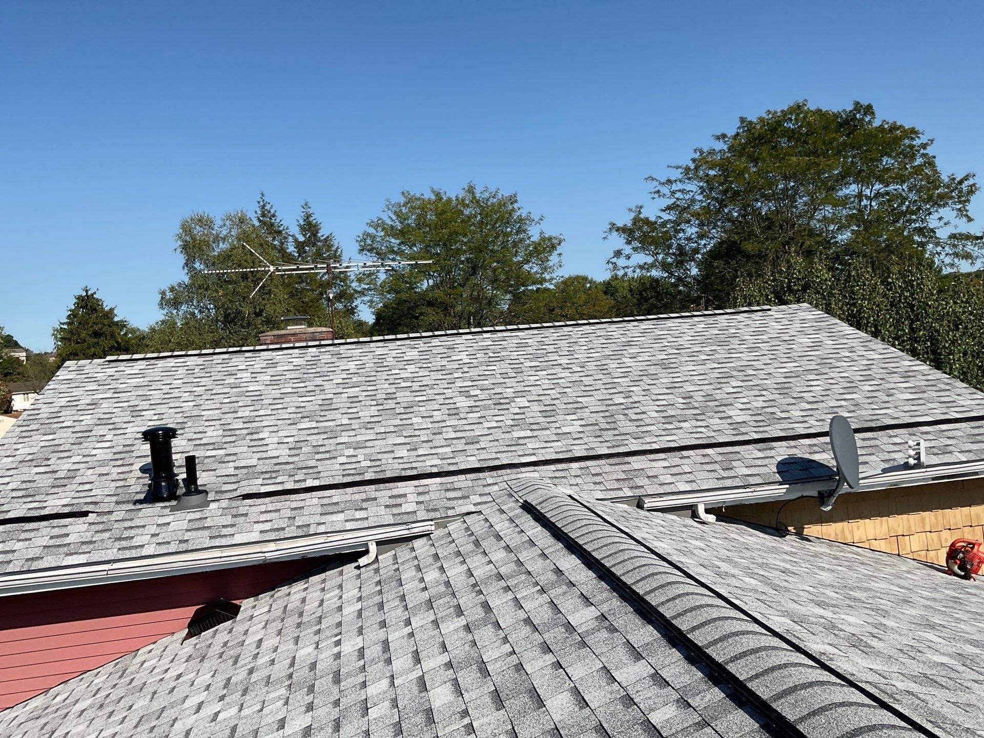 Slagle Roofing and Construction 338