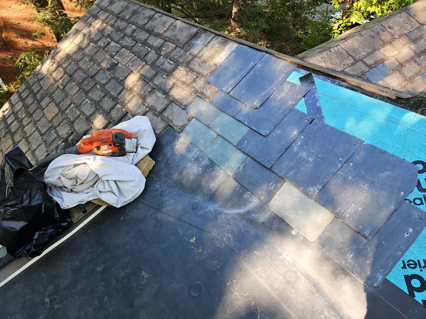 Slagle Roofing and Construction 357