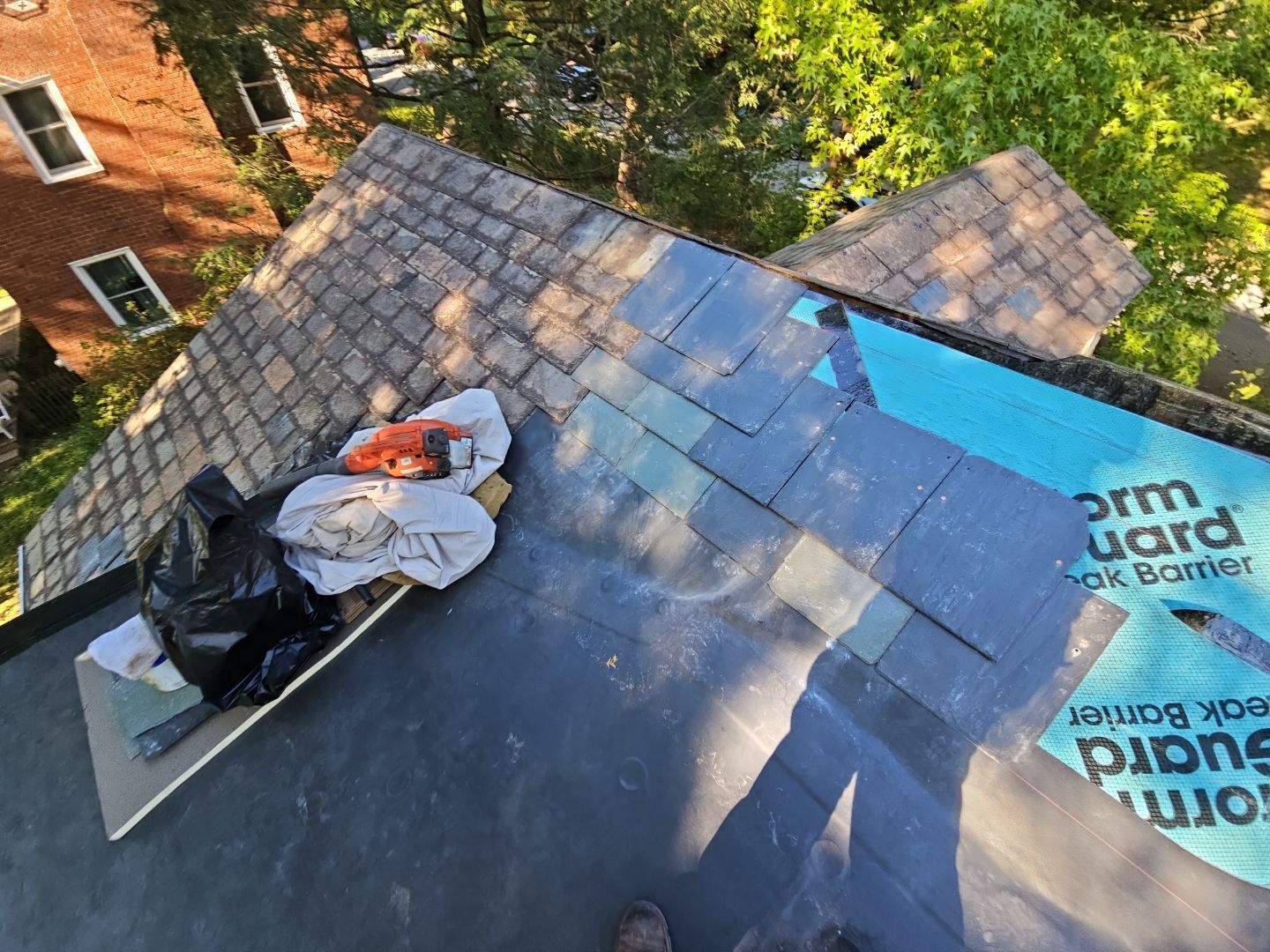 Slagle Roofing and Construction 372