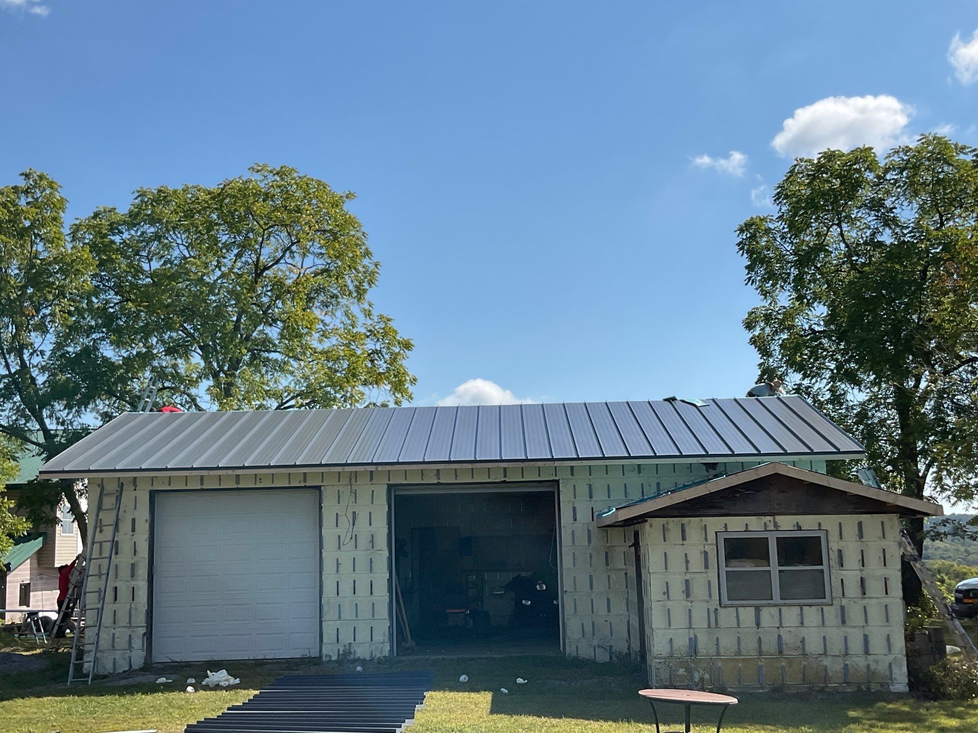 Slagle Roofing and Construction 391