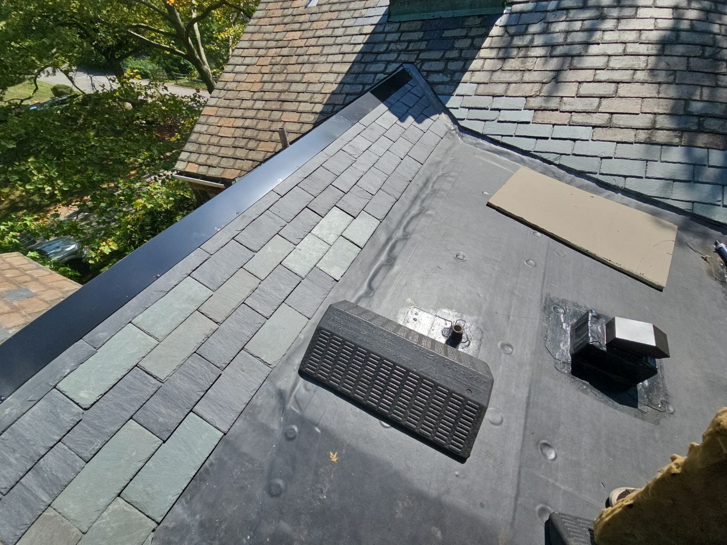 Slagle Roofing and Construction 410