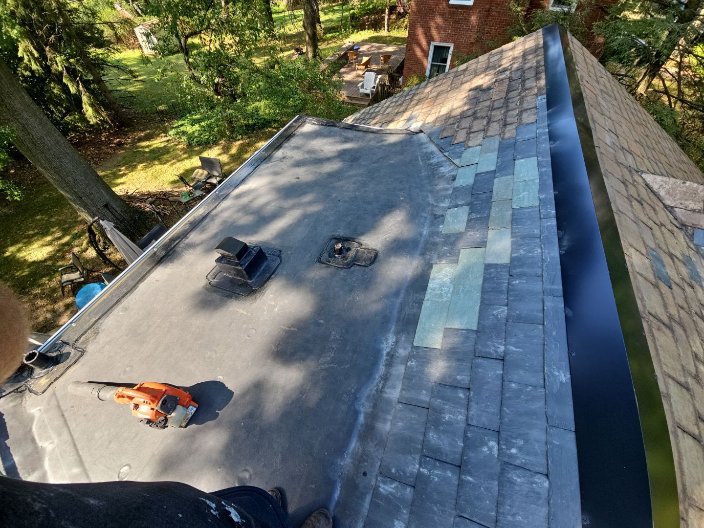 Slagle Roofing and Construction 428