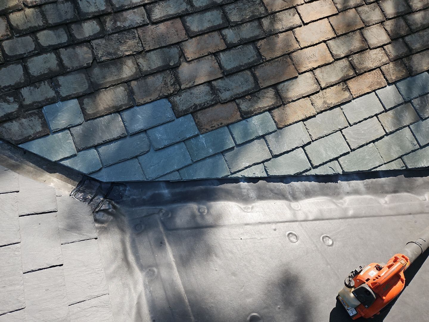 Slagle Roofing and Construction 445