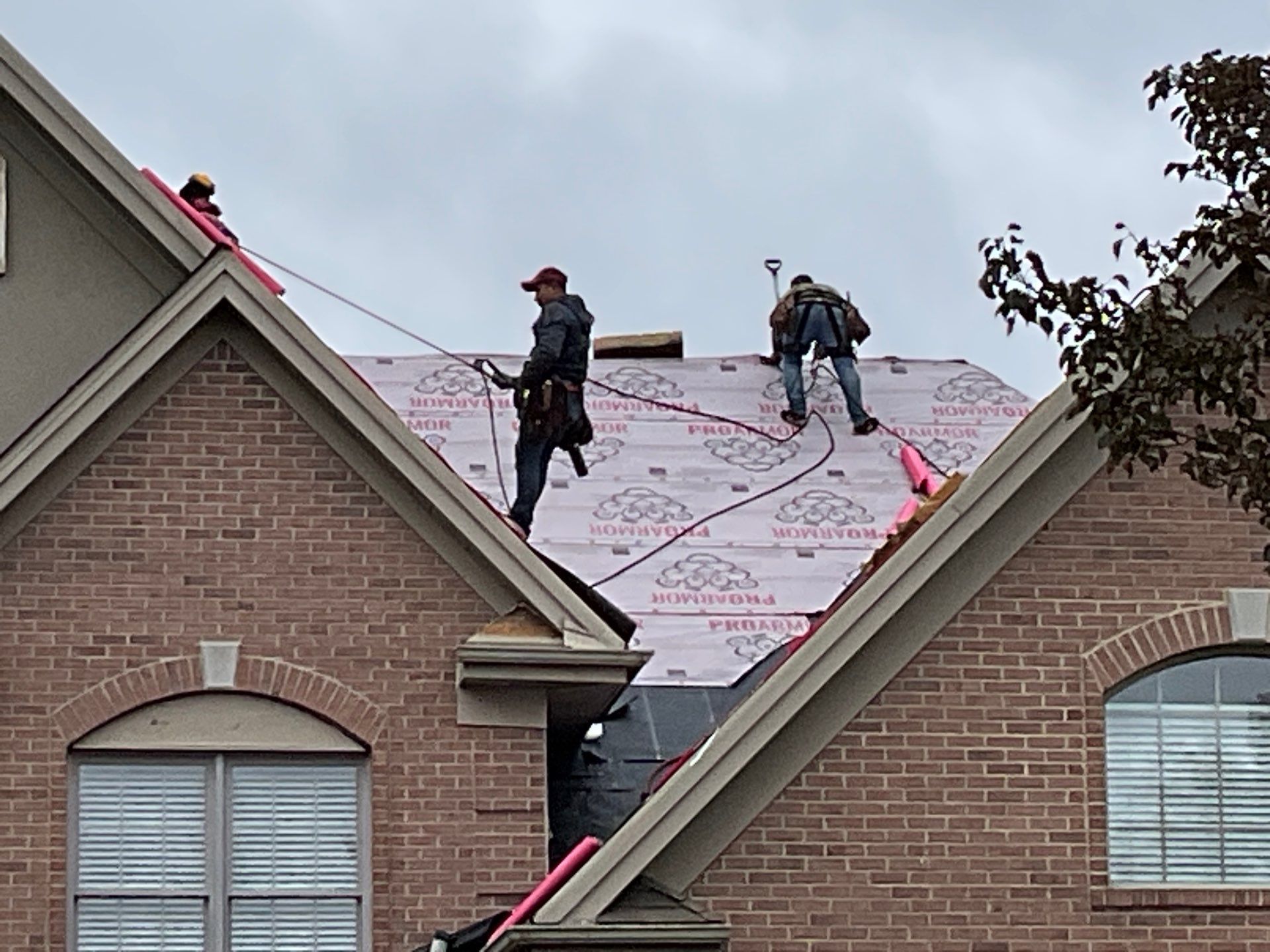 Slagle Roofing and Construction 98