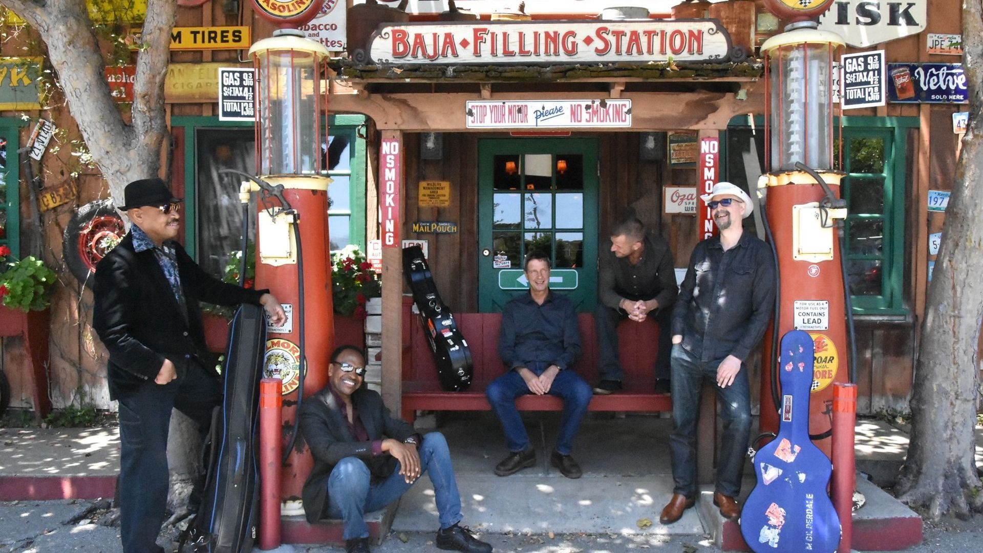 Acoustic Alchemy to perform at The Palace Danbury Theatre on Saturday, July 27.