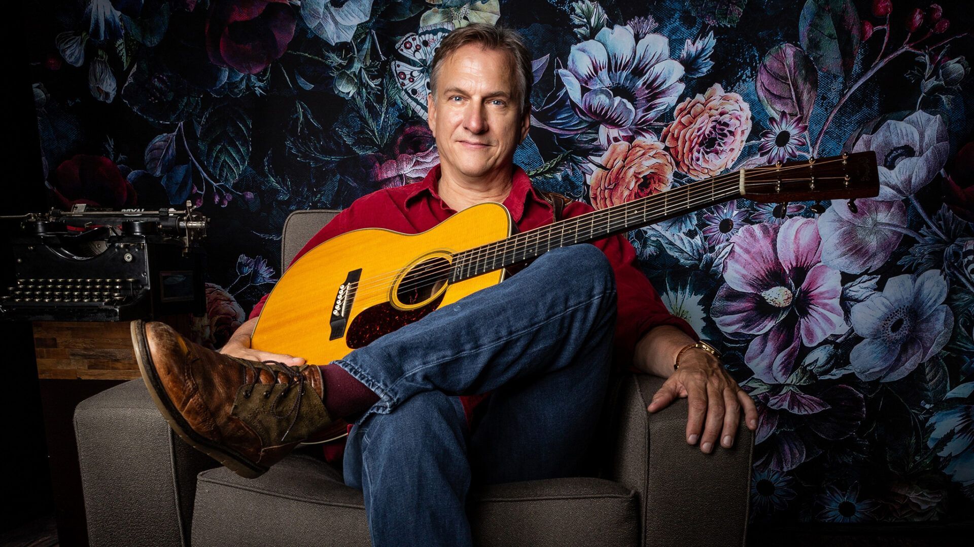 Ellis Paul to Perform Live at The Flagpole Radio Café on September 28.