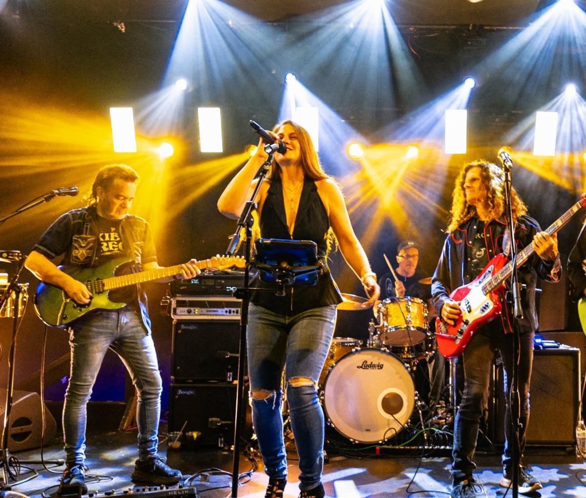 Tangled Vine Kicks Off the Holiday Spirit at SoNo 1420’s Thanksgiving Eve Party