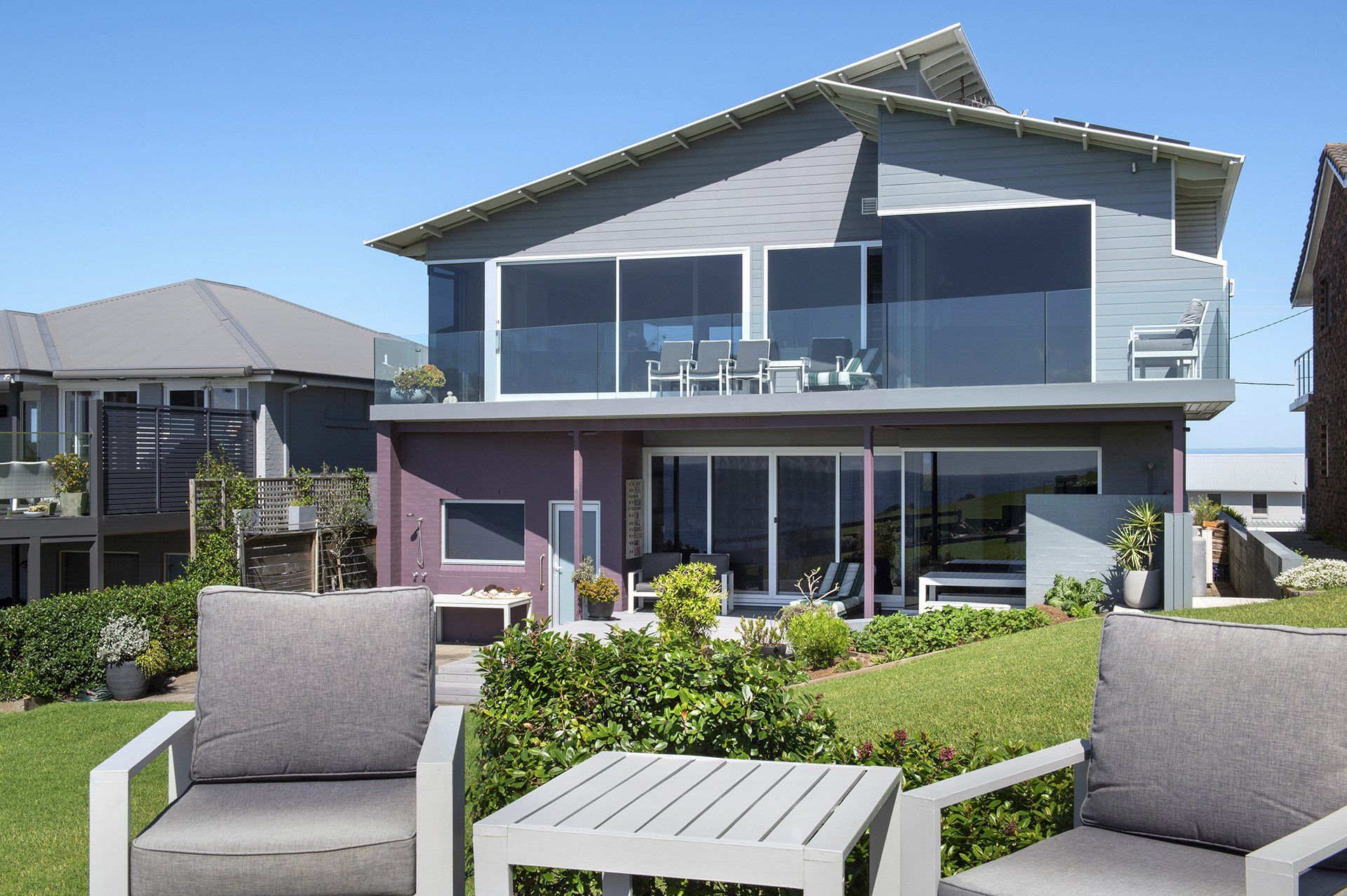 exterior shot of Elanora Gerroa