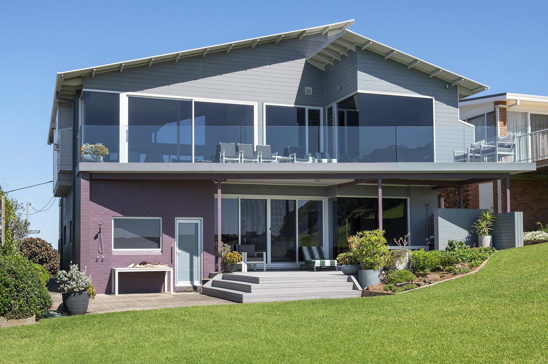 exterior shot of Elanora Gerroa