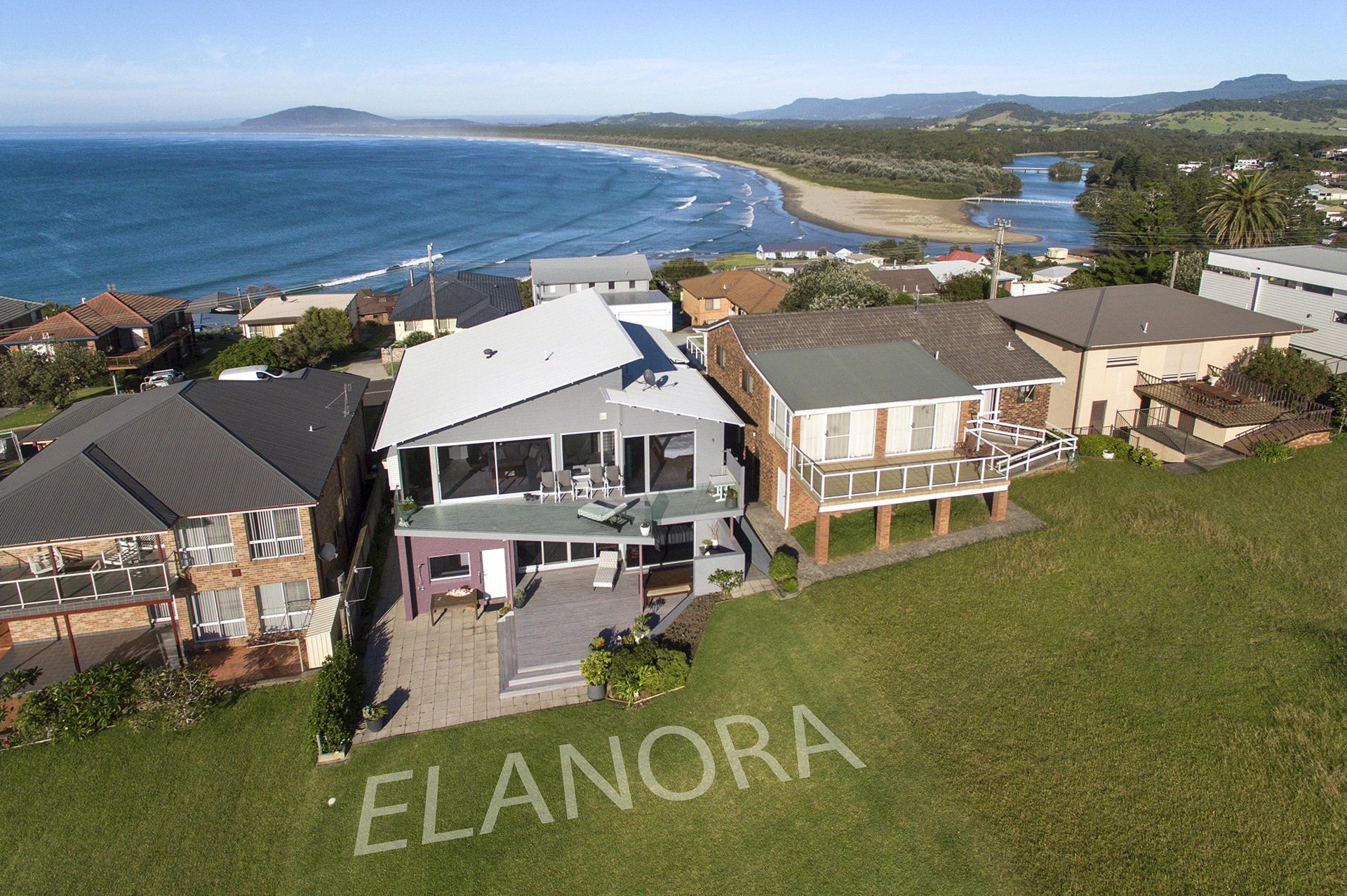 aerial view of Elanora Gerroa