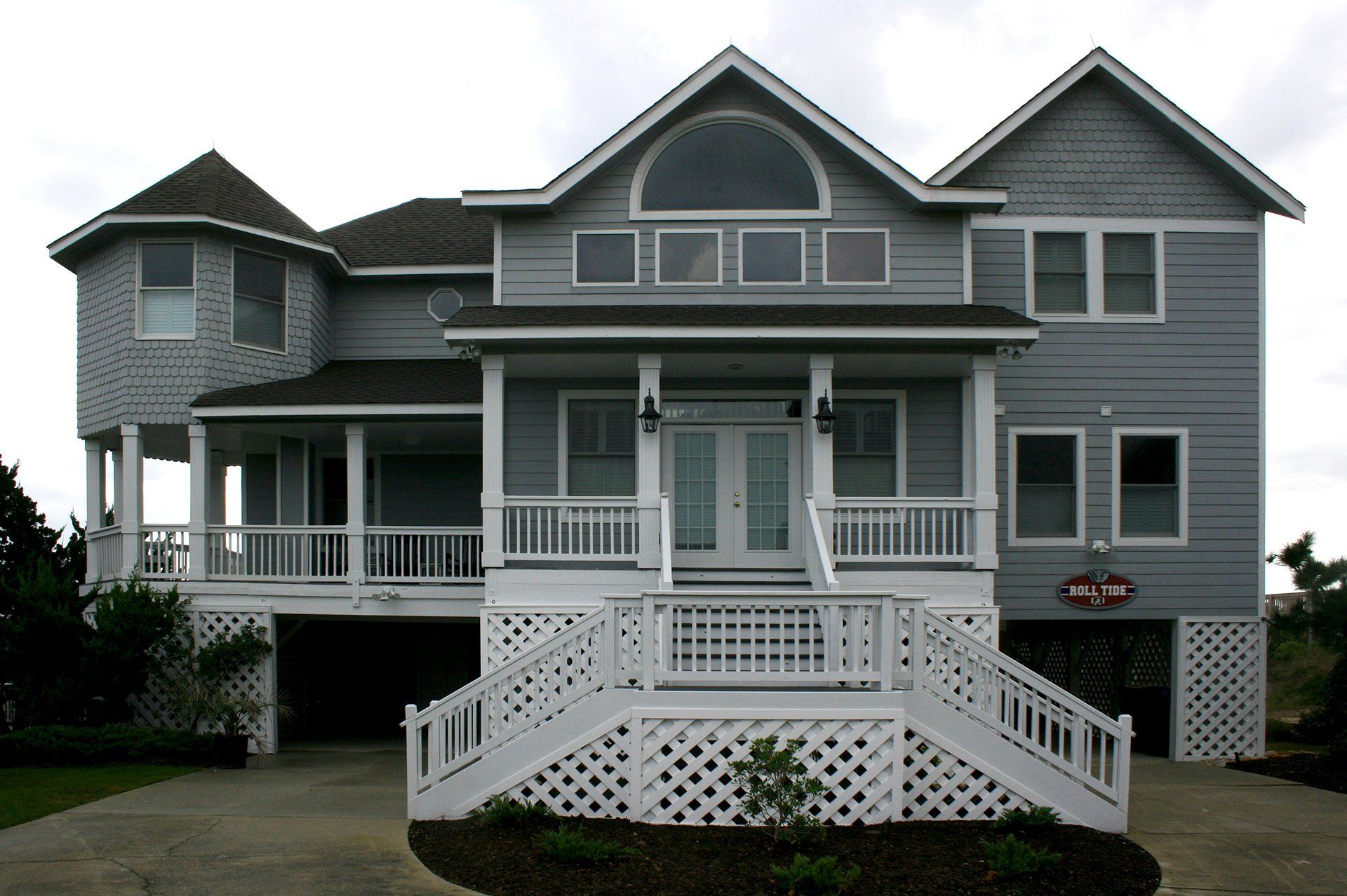 horizontal lap siding front