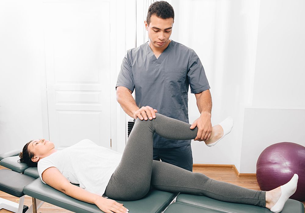 Physical Therapy For Hip Pain APM Of Saint Charles