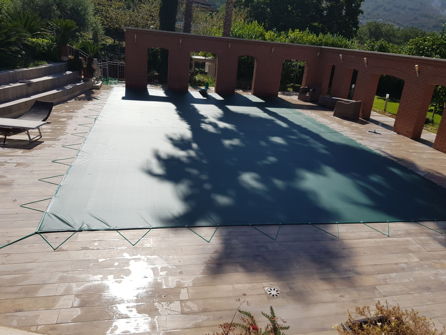 Piscina con copertura totale