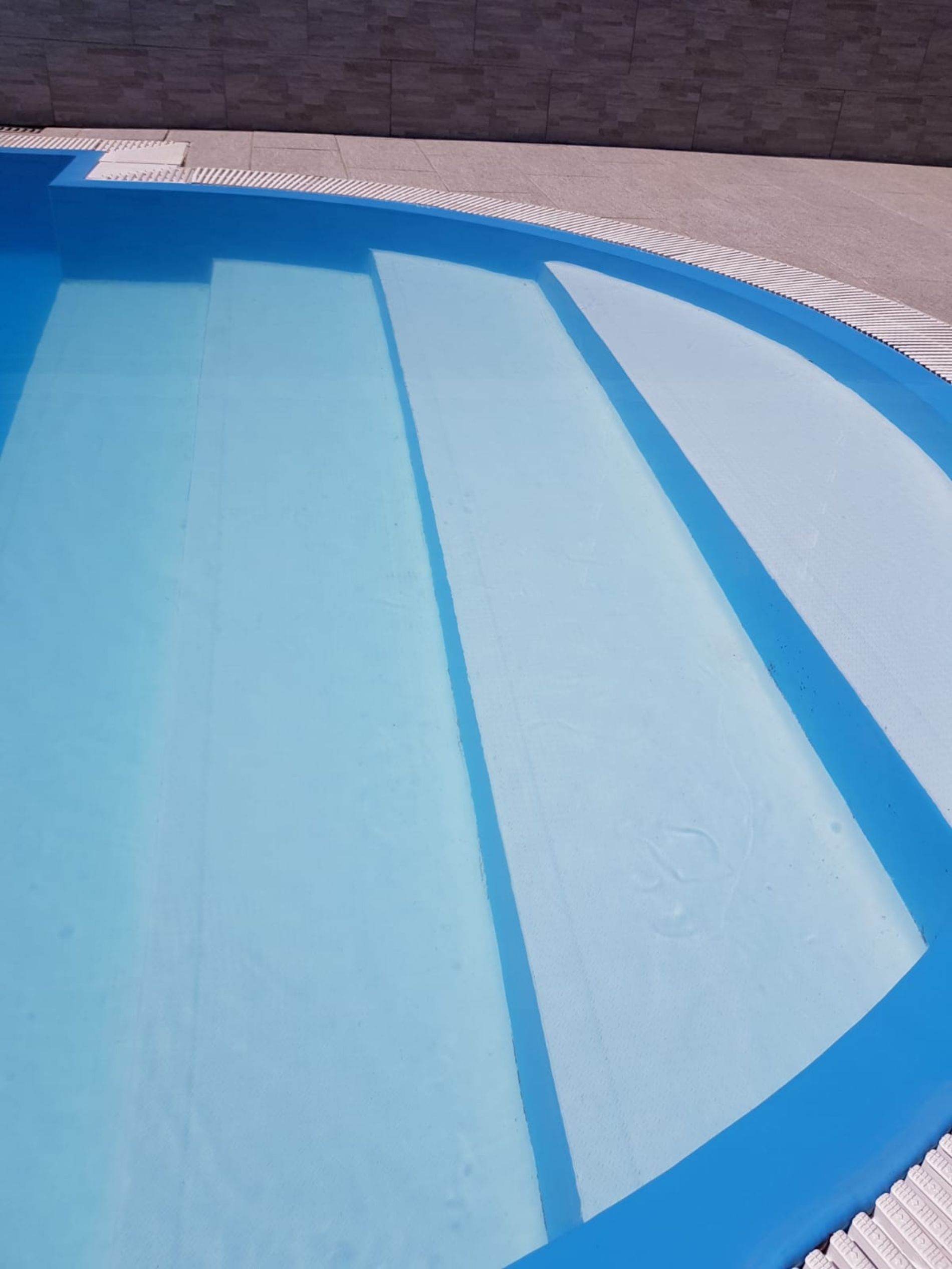 Gradini piscina sommersi