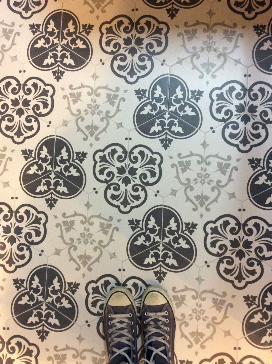 pavimento con decorazioni