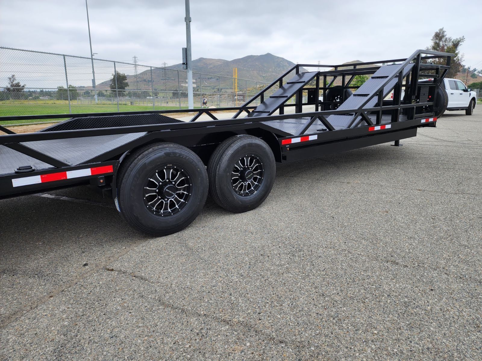 2 Car Flatbed Right Side View Closeup