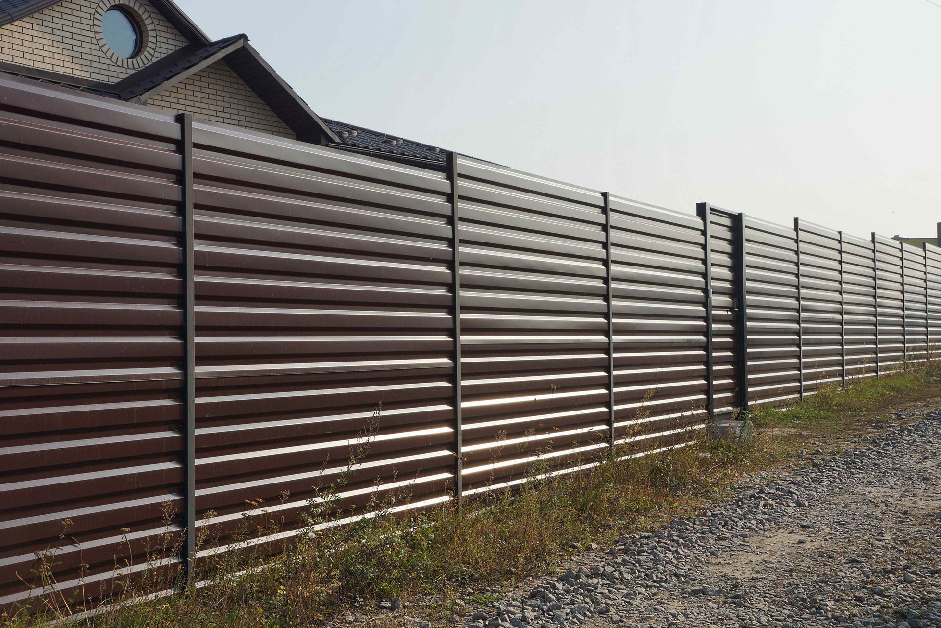 Picture of premium aluminum fence.