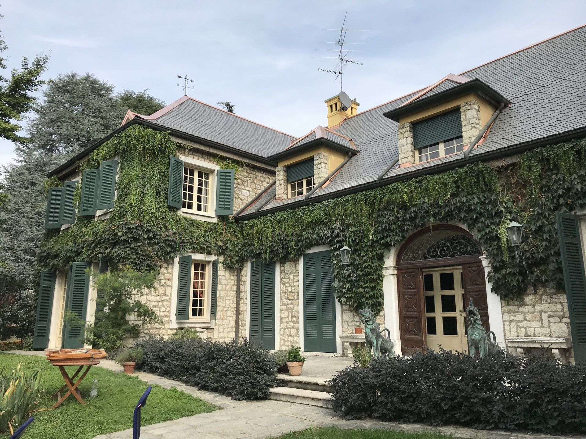 tetto di una villa restaurato