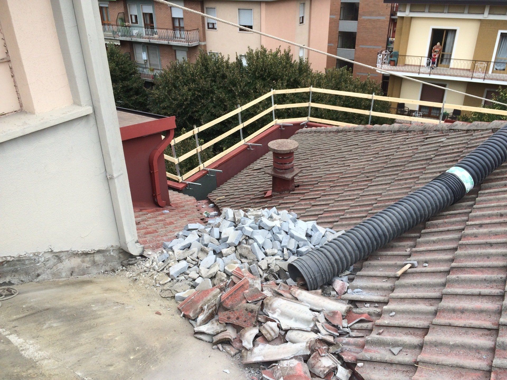 immobile in legno e pietra