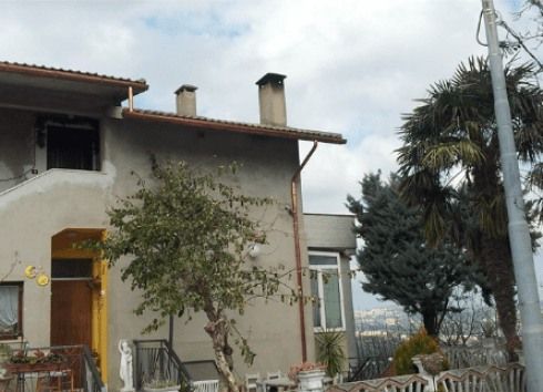 Realizzazione di grondaie e canali pluviali