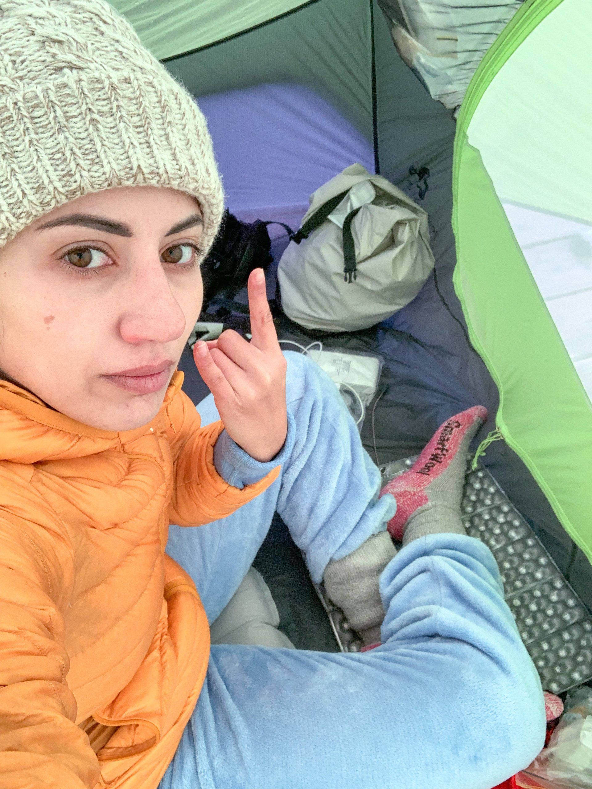 my sleeping system for backpacking - warm clothing for spending the night in the alpine