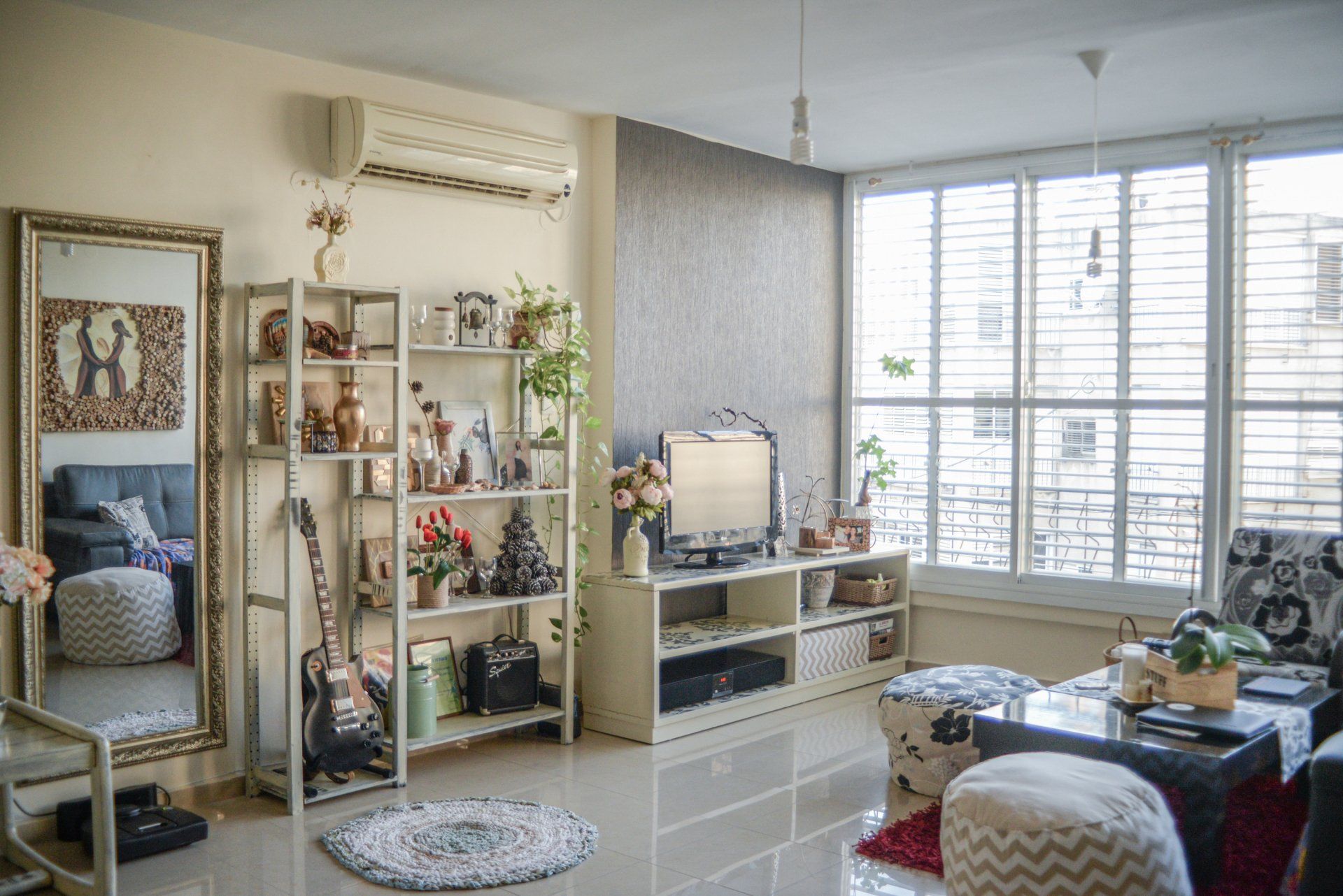 Wallpaper accent wall