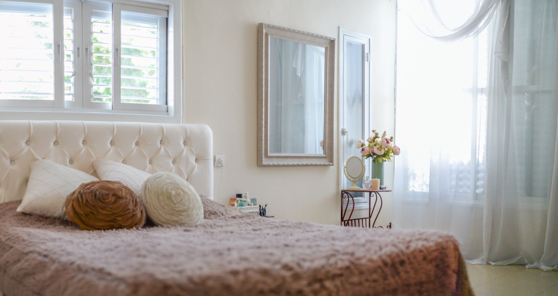 Diamond tufted headboard