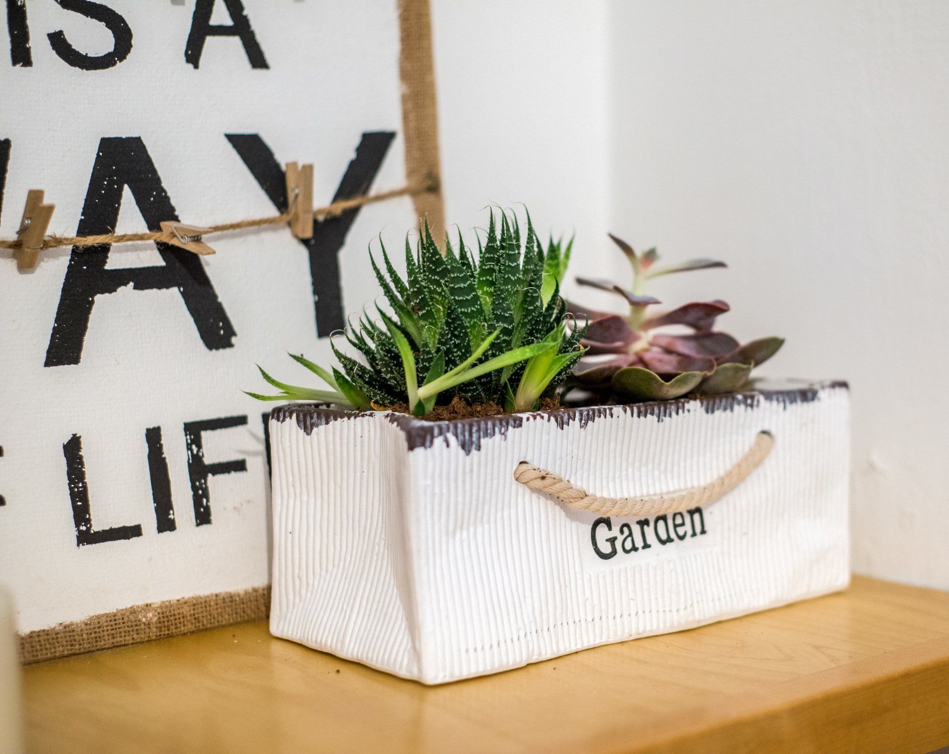 vancouver based photographer canada real estate interior design selling listings photography bedroom details