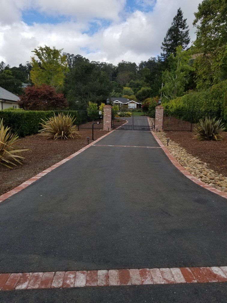 Private Driveway — Peta — Petaluma, CA — West Coast Constructionaluma, CA — West Coast Construction