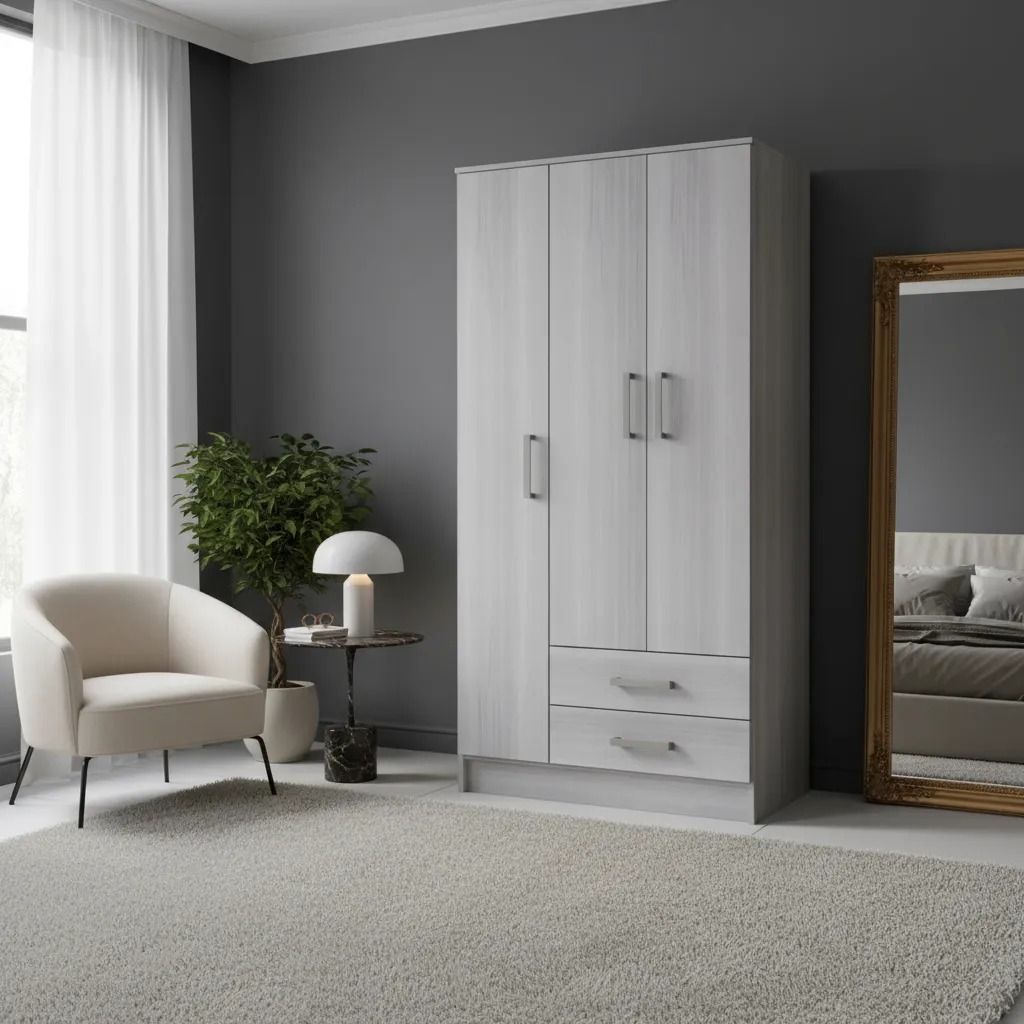 Armario de madera con tres puertas y dos cajones en un dormitorio. Hay una cama, una silla y una obra de arte enmarcada.