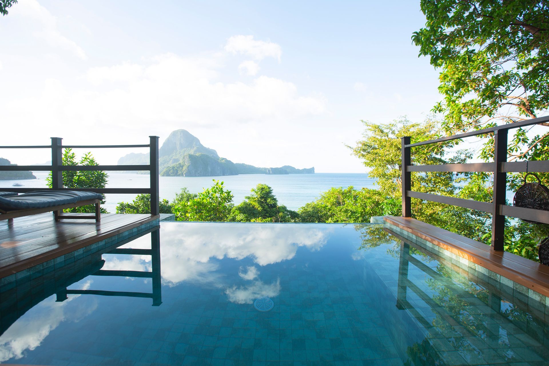 Villa with swimming pool , private , perfect view . 280 view