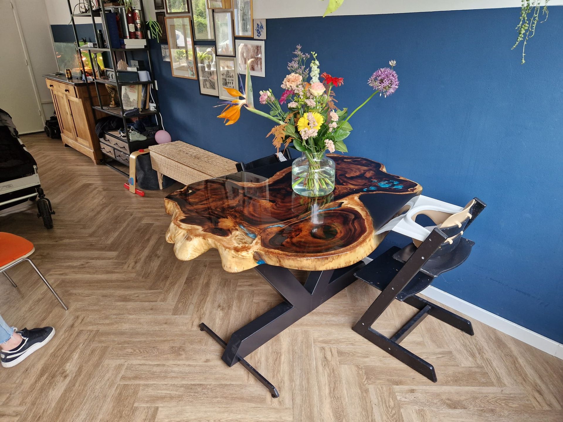Eettafel suar met watervallen epoxy