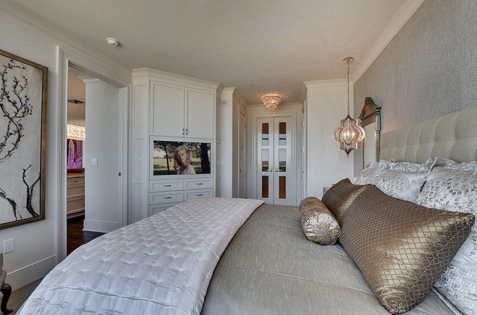 Modern Living Room | Maple Grove, MN | Boyd Custom Cabinets