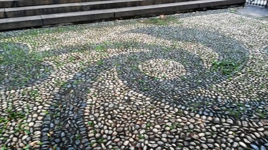 pavimentazione in mosaico di pietre
