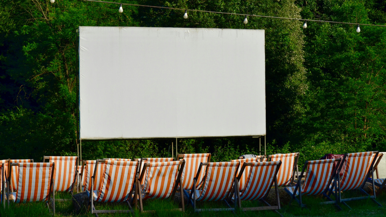 Outdoor Movie Engagement: Interactive Technology Guide 2025