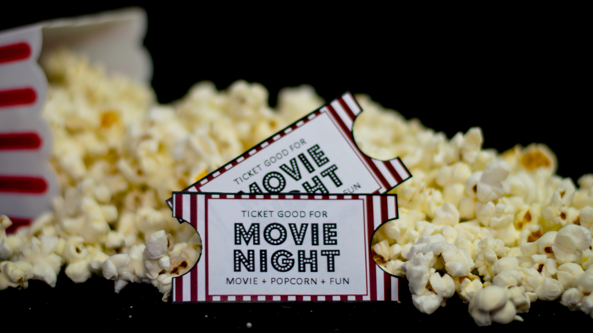 Outdoor Movies in Winter? Yes, It's Possible!