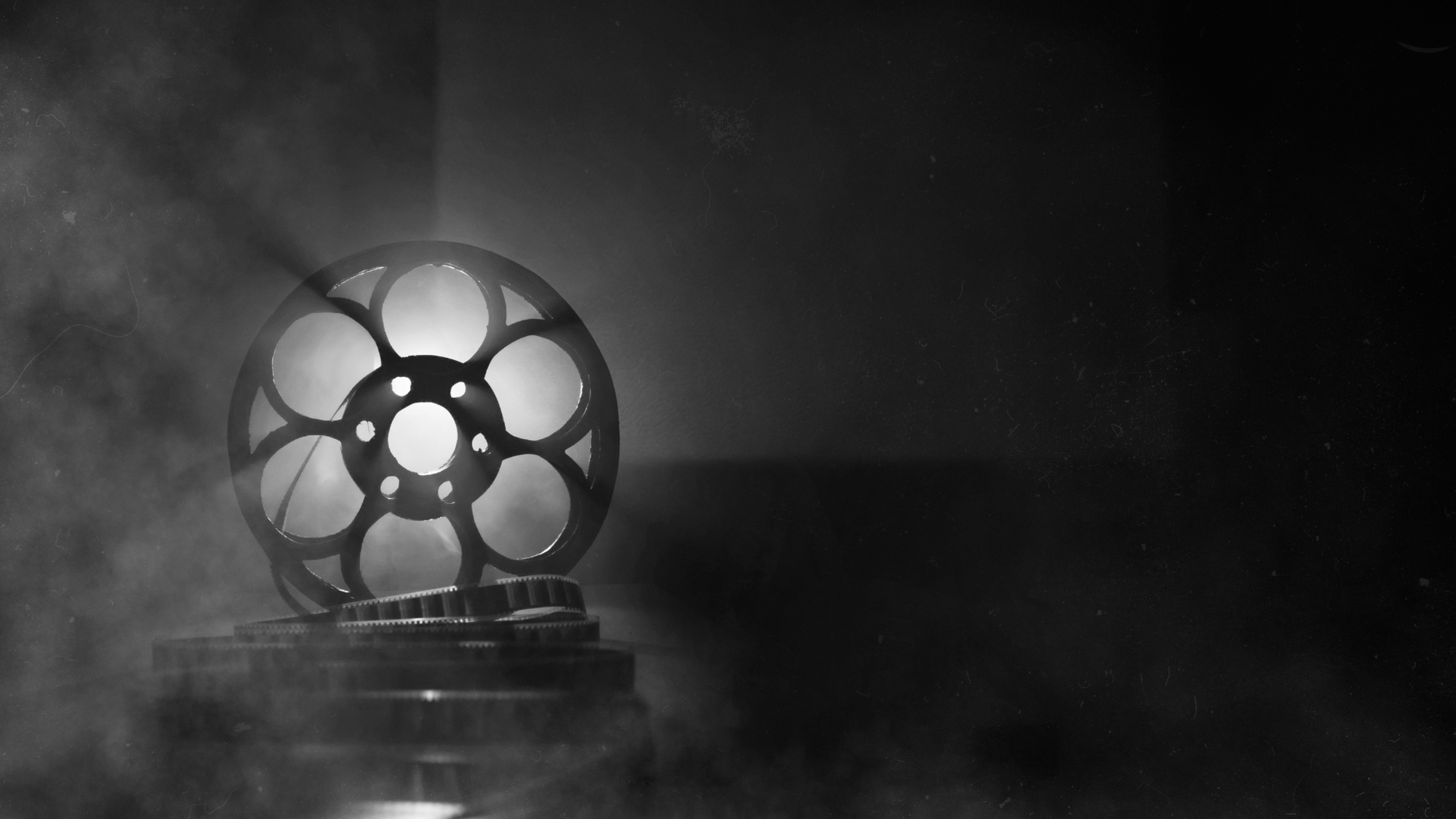 The Rise of Open-Air Cinemas in the 1920s