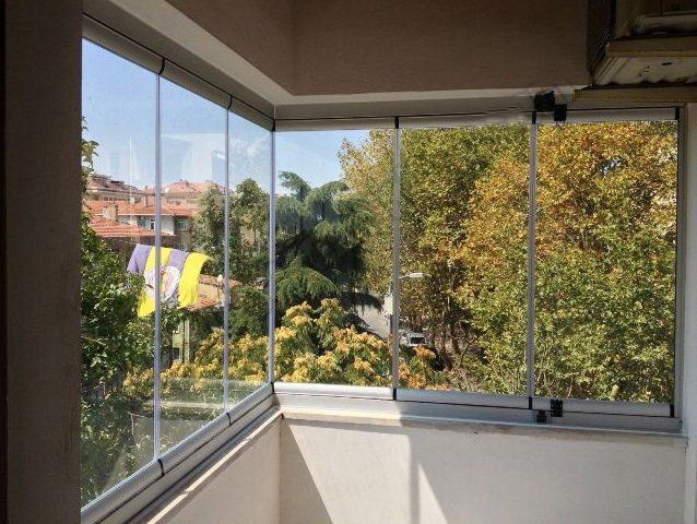 Vetrate panoramiche ad angolo