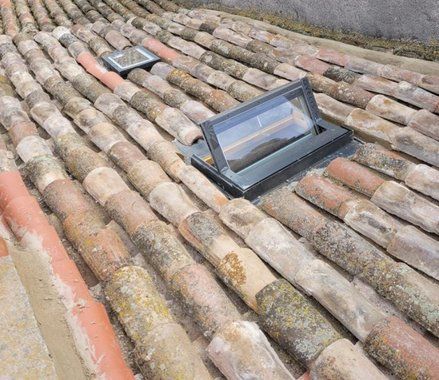 instalacion de claraboyas en tejados y cubiertas en sevilla