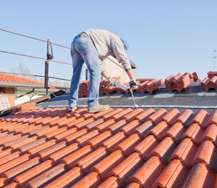 montaje de tejados de tejas en sevilla