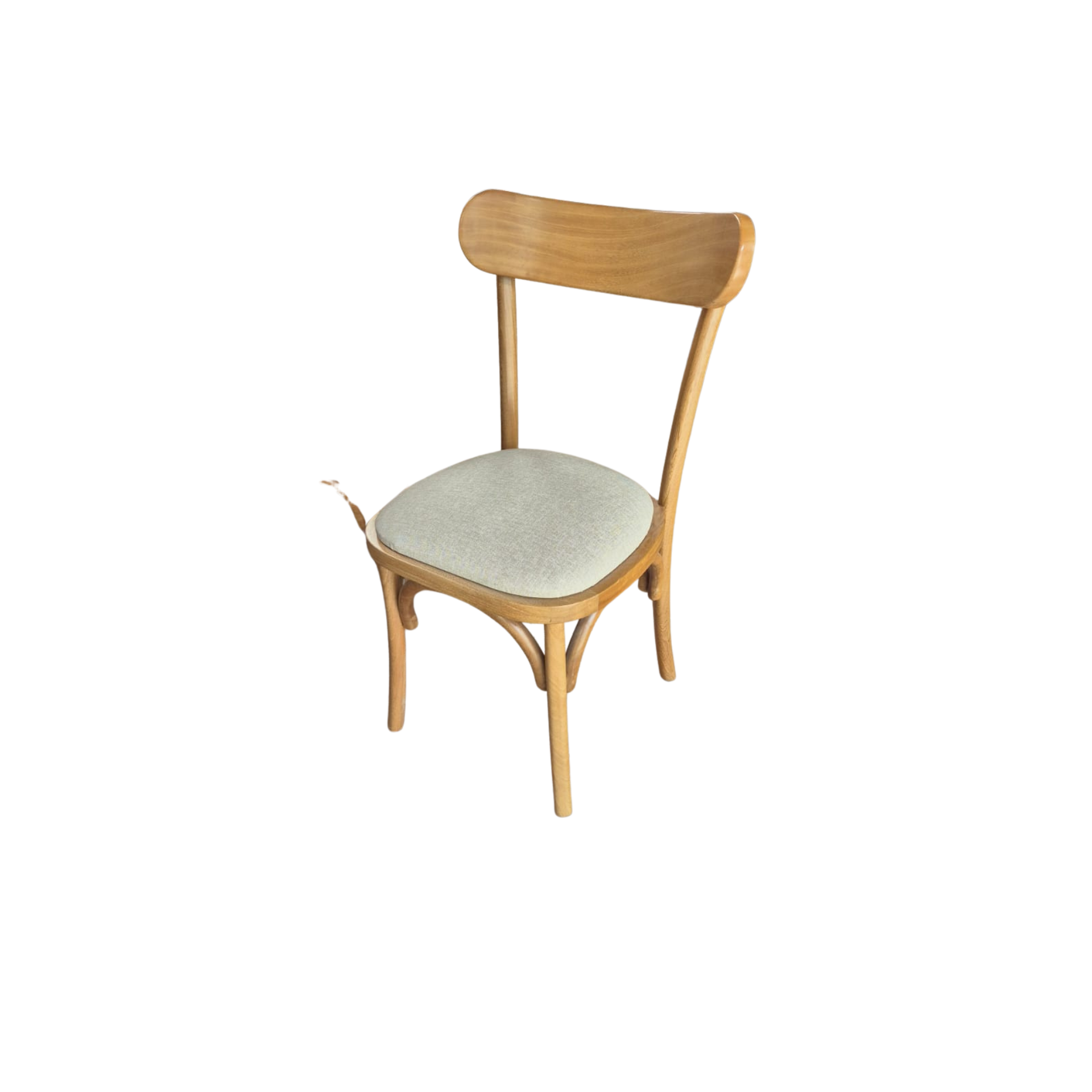 Silla de madera con respaldo curvo y asiento tapizado.