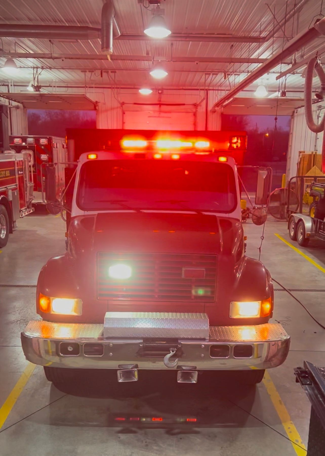 While on scene, this emergency apparatus experienced a catastrophic light bar failure, leaving it without critical warning lights. Our team at Shoemaker Emergency Lighting quickly diagnosed the issue and performed a repair using a reliable used LED product. This solution allowed the vehicle to be placed back in service quickly and cost-effectively, while still maintaining the integrity and safety standards of the apparatus.