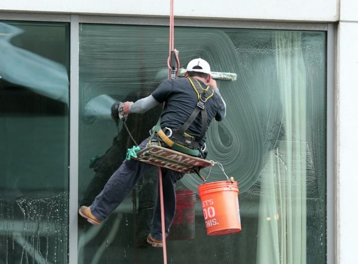 Commercial window cleaning jobs