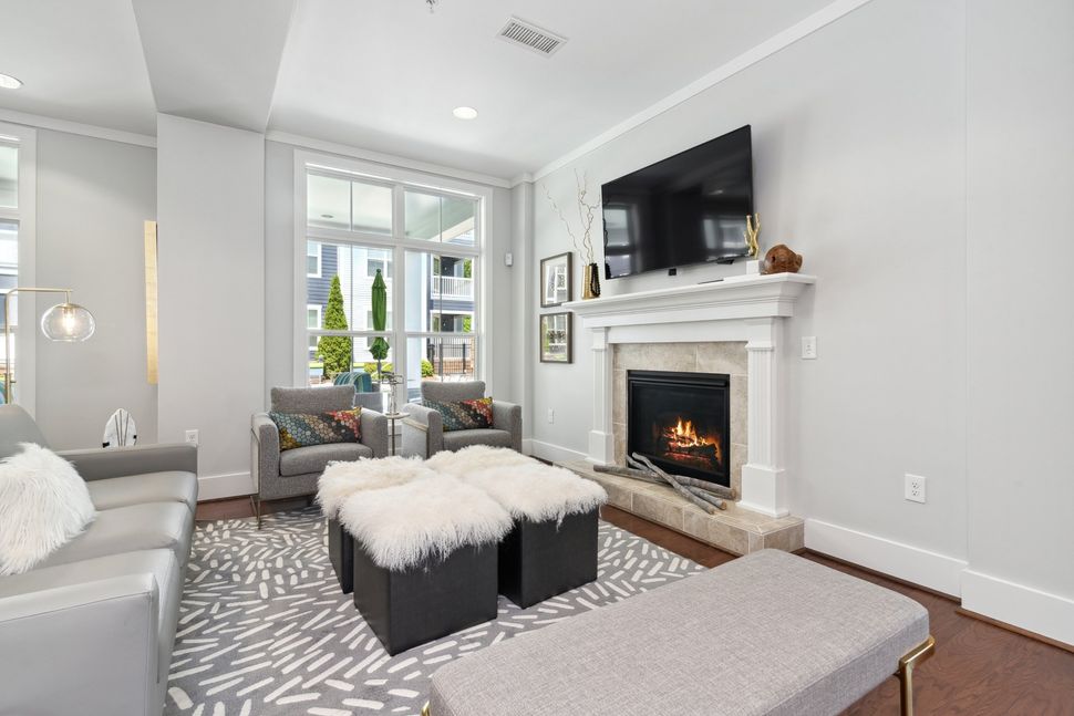 Level at 401 Apartments in Raleigh, NC