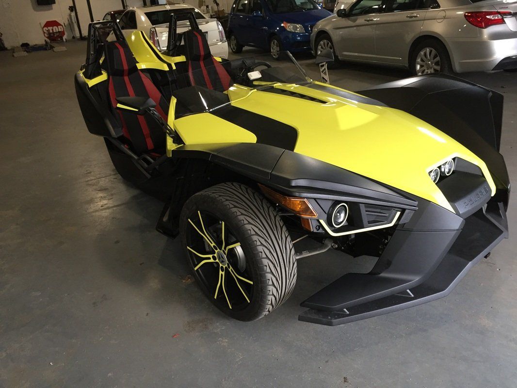 2015 Polaris Slingshot1