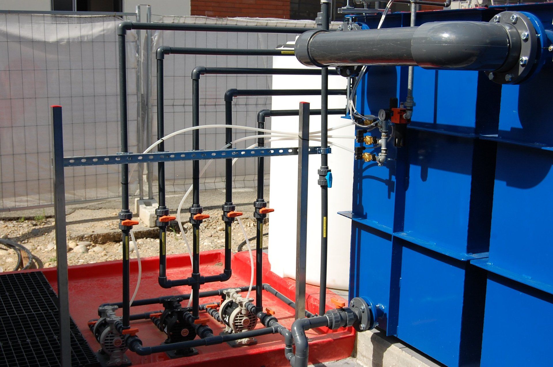 impianto di depurazione acqua esterno