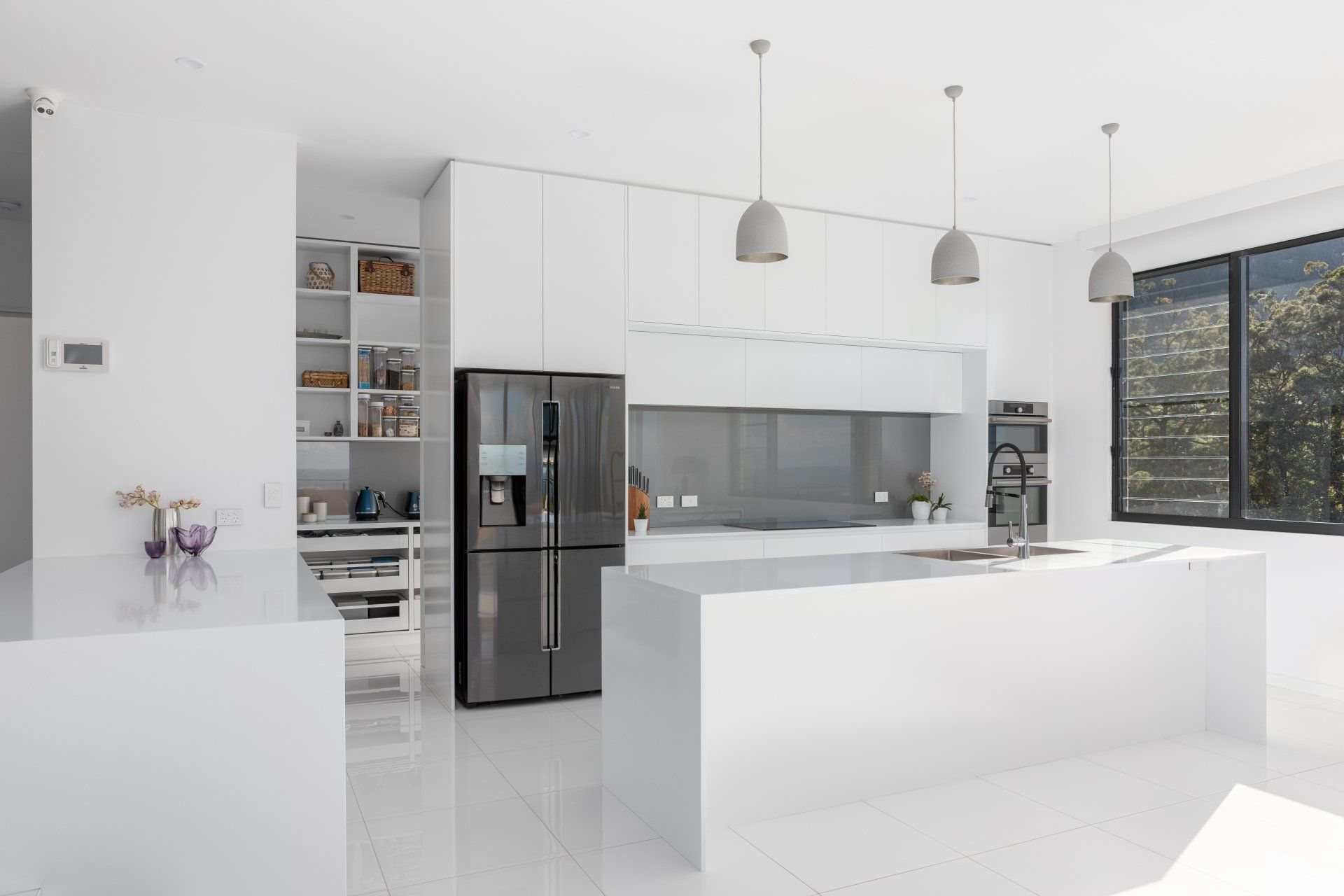 White Luxurious Kitchen — Platinum Kitchens & Bathrooms In Coffs Harbour NSW