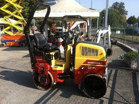 noleggio Macchine per la compattazione stradale
