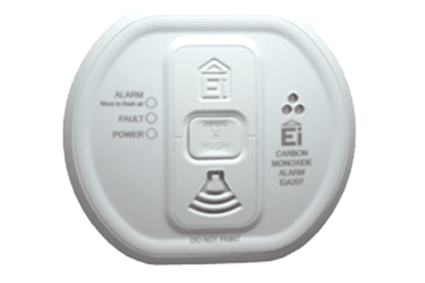 A white smoke detector that says ei on it