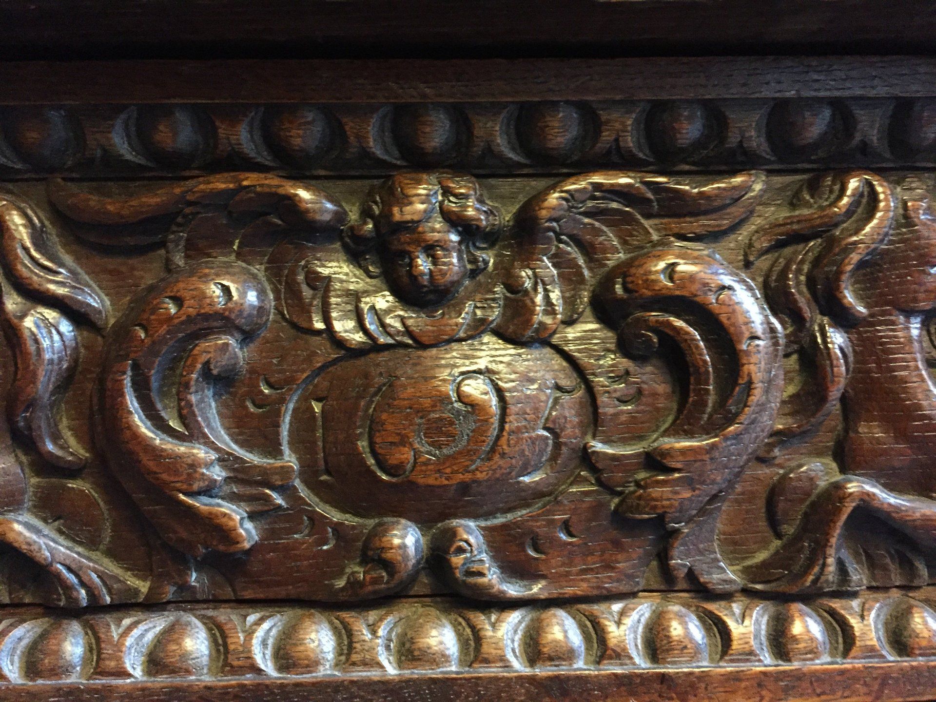 Sideboard carving (1695)